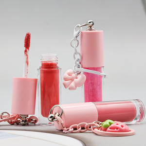 Logo personnalisé Vegan Lip Plumper Gloss Marque privée Brillant à lèvres Hydratant Mignon Brillant à lèvres Vente en gros en vrac Porte-clés Brillant à lèvres - Product Image 2