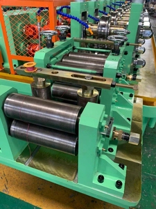 Máquina de Alta Productividad para Fabricar Tubos Cuadrados con Motor PLC y Rodamientos para Línea de Producción de Tuberías de Suministro de Energía <span class=keywords><strong>Hg50</strong></span> - Product Image 6