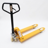 Transpaleta Manual de Alta Resistencia para Todo Terreno, Capacidad 3000 kg, con Ruedas de Nylon para Almacenamiento y Posicionamiento de Carga en Taller