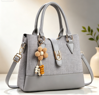Sac à main élégant en cuir grainé litchi avec breloque florale, fourre-tout polyvalent grande capacité pour épaule/bandoulière
