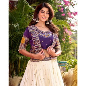 Ensemble Lehenga Choli brodé traditionnel pour femme, tenue ethnique longue, idéal pour mariage et festivals, en coton extensible, coupe ample - Product Image 4