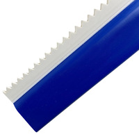 Râteau à dents en caoutchouc souple robuste, lame dentelée, grattoir manuel de qualité industrielle pour le travail de nivellement de peinture sur sol