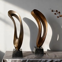 Table basse Art Déco faite à la main en métal, résine et marbre, design abstrait et géométrique, or bronze, décoration de salon, cadeau de pendaison de crémaillère