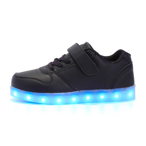 <span class=keywords><strong>2026</strong></span>新款流行设计儿童LED发光鞋 - Product Image 5