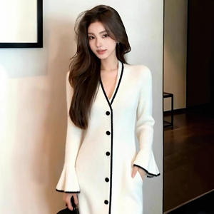 French-Style White Knit Long-Sleeved Dress with Fitted Waist for Important Occasions Spandex Material in Stock - Product Image 3