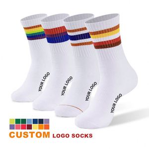 Calcetines deportivos personalizados con logo bordado para yoga y running, calcetines de baloncesto a rayas con diseño de caña alta y puño digital en la parte inferior para primavera. - Product Image 1
