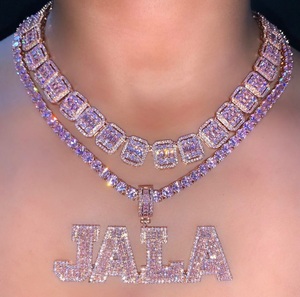 Colgante personalizado con placa de nombre y circonita cúbica para mujer, collar con iniciales de diamante rosa, joyería con nombre - Product Image 2