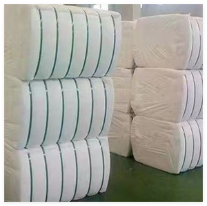 Vente en gros de rouleaux de cerclage manuels en <span class=keywords><strong>plastique</strong></span> pour palettes de 9 à 32mm de bande de cerclage en PET vert résistant à l'eau - Product Image 6