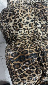 YX535-1 Best verkochte luipaardprint stof, breedte 140cm, gewicht 180gsm, chiffon met pailletten, bedrukt luipaardmotief - Product Image 3