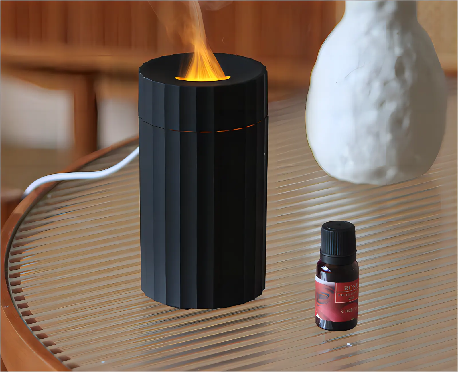 New Colorful Flame Aroma Diffuser Car Humidifier LED 7 Flame Colors Noiseless Fire Essential Oil Diffuser For Car Office