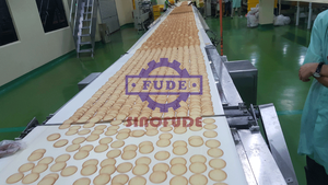<span class=keywords><strong>Usine</strong></span> Sinofude Vente Directe d'<span class=keywords><strong>Usine</strong></span> Machine à Biscuits Soda Craquelins aux Noix - Product Image 4