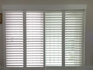 Australian European US Style Bay Window Plantation Shutters White Colour Wood Window Shutters