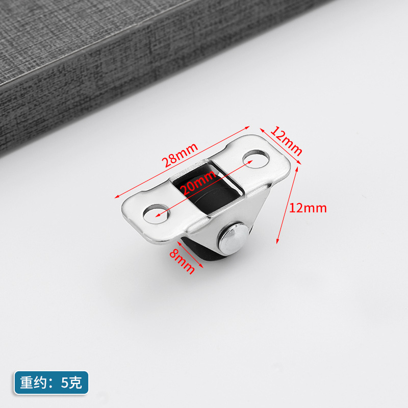 One wheel doesn't come with a screw.