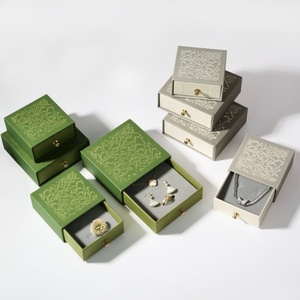Boîte à bijoux rigide haut de gamme de luxe avec motif floral Gesang, boîte à bijoux avec tiroir, sac en papier et poignée de tiroir en métal - Product Image 4