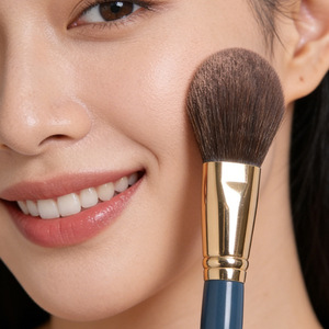 Set de 15 Brochas de Maquillaje de Pelo de Cabra Hechas a Mano con Mango de Madera Plano para Rostro, Ojos, Polvo, Base y Sombra de Ojos, Kit de Brochas Cosméticas con Logotipo Personalizado - Product Image 2