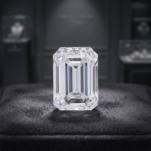 Diamante Cultivado en Laboratorio de 5 Quilates, Corte Esmeralda, Color F, Claridad VS2, Diamante Suelto Premium - Product Image 1