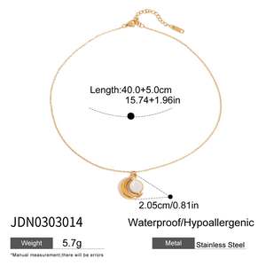 قلادة من الفولاذ المقاوم للصدأ مطلية بالذهب عيار 18 قيراط مع حلية على شكل قمر وخرز لؤلؤي مقلد، تصميم بسيط وأنيق للاستخدام اليومي للنساء - Product Image 6