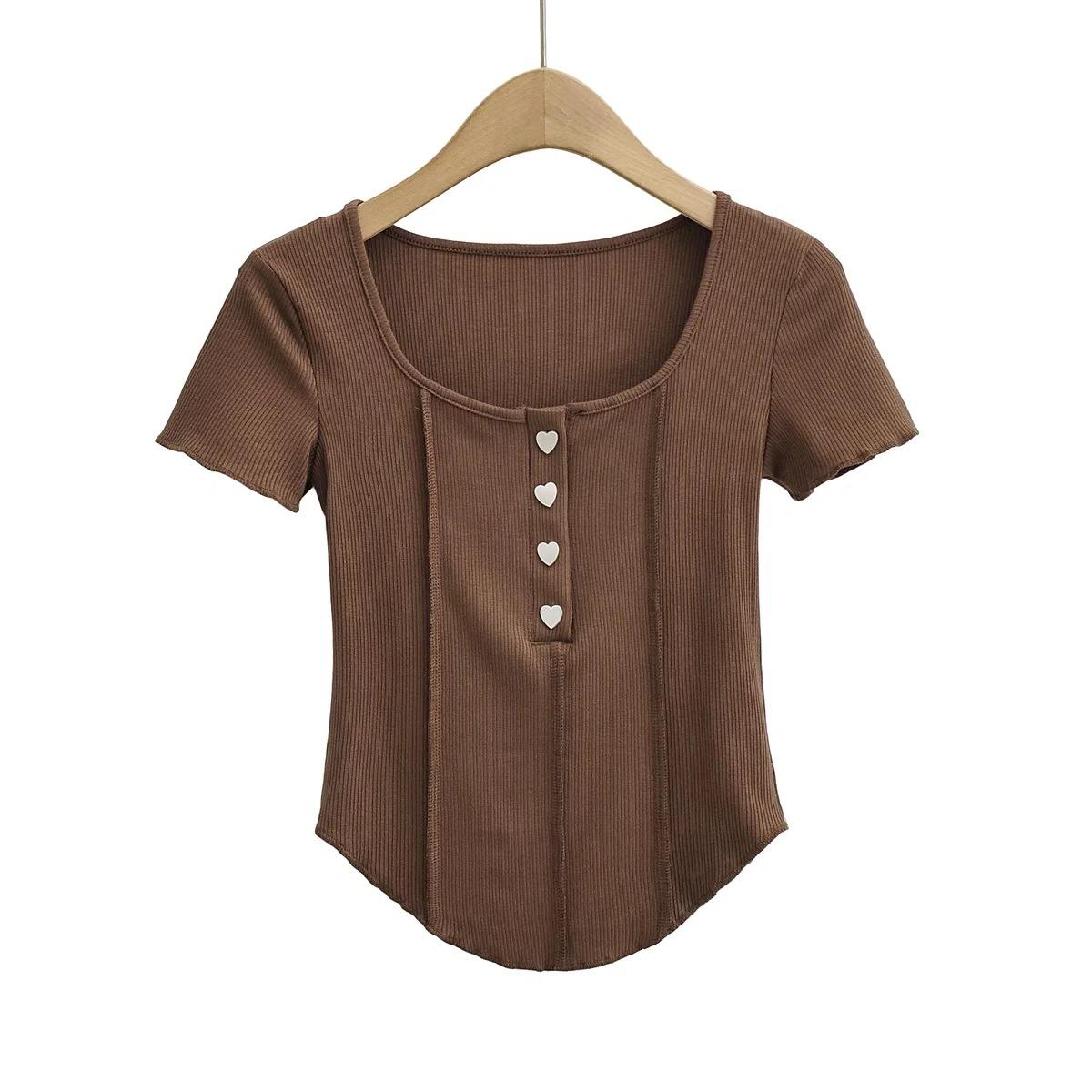 สีน้ำตาล