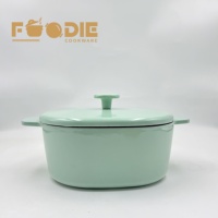 Cocotte en fonte carrée vert menthe au design classique, émaillée, anti-rouille, de type Dutch Oven, de la gamme Factory Outlet