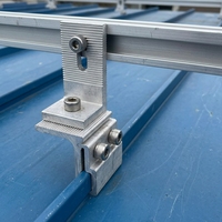 Colliers de fixation solaires pour toiture à joint debout, clips de montage photovoltaïque en aluminium avec éléments en acier inoxydable, accessoires solaires fournis directement par l'usine