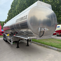 Semi-remorque citerne à carburant en alliage d'aluminium à 4 compartiments indépendants avec vannes de décharge individuelles, camion-citerne à huile à vendre
