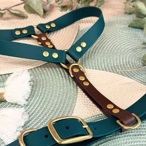 カラフルな防水犬用ハーネス、金属リベット付き、調節可能なストラップ、スタイリッシュなデザイン、犬の毎日の散歩やトレーニングに最適、耐久性のあるペット用 - Product Image 3