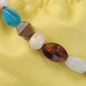 Bolso de hombro de material de piel de vaca de alta gama, botón magnético, bolso diario para mujer, bolso de hombro de color sólido - Product Image 6