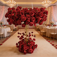 Guirlande florale artificielle de roses rouges vibrantes pour allée de mariage et décoration de centre de table