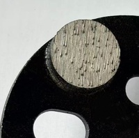 Disque abrasif diamanté 4 segments haute efficacité haute résistance à l'usure pour machine à poncer les sols en béton, époxy et terrazzo