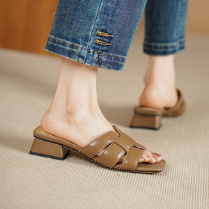 Sandalias de Verano, Estilo Nuevo, de Cuero, Cómodas, Sencillas, Suaves, con Punta Cuadrada, Tacón Bajo y Grueso, Impermeables - Product Image 5