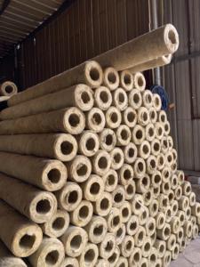 Tube d'isolation en <span class=keywords><strong>laine</strong></span> <span class=keywords><strong>de</strong></span> <span class=keywords><strong>roche</strong></span> résistant au feu <span class=keywords><strong>de</strong></span> qualité A 80kg/100kg/120kg Matériau en fibre <span class=keywords><strong>de</strong></span> verre en <span class=keywords><strong>laine</strong></span> minérale - Product Image 4