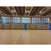 Système de gradins télescopiques électriques avec éclairage LED, gradins rétractables pour gymnase intérieur, bancs personnalisables en taille et couleur, gradins de stade