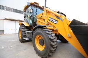 Chargeuse-pelleteuse hydraulique multifonctionnelle pour projets de construction - Product Image 4