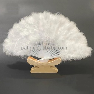 Blanco Amarillo Naranja Rosa Azul Rojo Pluma <span class=keywords><strong>Abanicos</strong></span> <span class=keywords><strong>de</strong></span> mano <span class=keywords><strong>para</strong></span> boda <span class=keywords><strong>Despedida</strong></span> <span class=keywords><strong>de</strong></span> <span class=keywords><strong>soltera</strong></span> Decoraciones <span class=keywords><strong>de</strong></span> fiesta <span class=keywords><strong>de</strong></span> día <span class=keywords><strong>de</strong></span> rey - Product Image 3