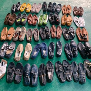 Bottes en cuir en gros, chaussures originales en cuir de haute qualité pour hommes, chaussures d'occasion, chaussures Gommino mixtes pour hommes - Product Image 4