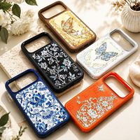 Coque en TPU doré pour iPhone 17 Pro Max, motif Chinoiserie, fermeture magnétique, incrustation nacre, détails floraux peints