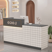 Comptoir de bureau moderne et simple personnalisable pour les cafés, les caisses enregistreuses, les bureaux d'accueil
