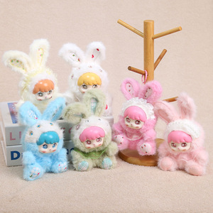 Nouveau Pendentif Lapin en Peluche Tendance avec Oreilles de Lapin, Figurine Réconfortante Rembourrée en Coton PP - Product Image 2