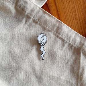 Vendita calda riconoscente spilla con spilla con smalto duro e morto all'ingrosso della banda musicale in lega di zinco in metallo artigianato Souvenir LOGO personalizzato spille fantasma - Product Image 6