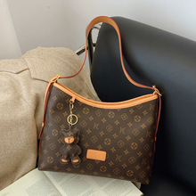 <span class=keywords><strong>Sac</strong></span> fourre-tout <span class=keywords><strong>de</strong></span> luxe en cuir PU grande capacité, étanche, à fermeture éclair, élégant et polyvalent, porté main, épaule ou croisé, idéal pour les voyages féminins - Product Image 2