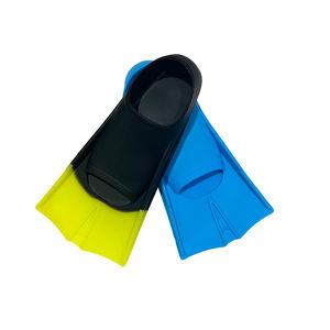 Venta caliente Niños <span class=keywords><strong>Aletas</strong></span> de natación Corto Suave Cómodo Entrenamiento Natación <span class=keywords><strong>Aletas</strong></span> de silicona - Product Image 3