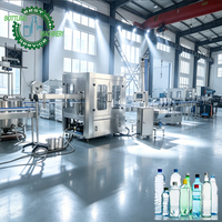 Machine de remplissage d'eau potable haute vitesse 3000BPH CGF8-8-3 pour bouteilles en plastique de 0 à 2 L, 3-en-1 : réduit les coûts de main-d'œuvre, augmente la production