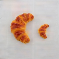 Gesimuleerde croissant speelgoed DIY crèmelijm hars accessoires, haaraccessoires, hangers, decoraties, koelkastmagneten