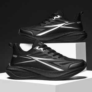 รองเท้ากีฬาผู้ชายสไตล์สปอร์ตสำหรับฤดูใบไม้ผลิและฤดูใบไม้ร่วง  วัสดุตาข่ายด้านบน พื้นรองเท้า EVA ช่วยลดแรงกระแทก  พื้นรองเท้าด้านนอกทำจากยางทั้งหมด  กันลื่น น้ำหนักเบา - Product Image 3