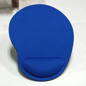 Tapis de souris de jeu Proins en EVA, ergonomique, pour soulager le poignet - Product Image 4