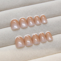 Vente en gros, faible MOQ, 24 pièces, faux ongles de luxe à presser, collection courte style français simple, capsules d'ongles pour nail art