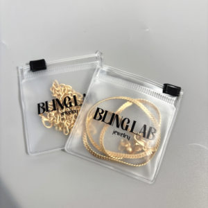 Custom Mini gioielli Packaging sacchetti di plastica PVC trasparente/smerigliato sacchetto di gioielli in vinile piccola borsa con cerniera con Logo - Product Image 1