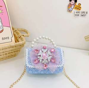 Сумка на плечо с цветами и жемчугом - Product Image 3