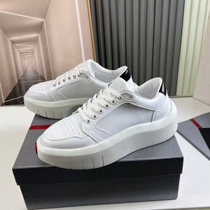 Baskets blanches à semelle épaisse pour hommes, en cuir de vachette, antidérapantes, amortissantes, respirantes et confortables pour la marche décontractée - Product Image 1