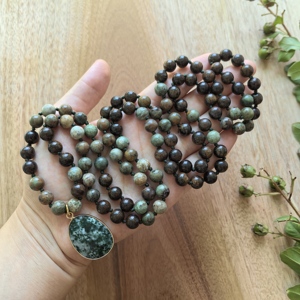 Jade Verde, Mala de Bronzita, Colgante de Piedra Verde, Regalo JapaMala, Collar de Meditación de 108 Cuentas Anudadas a Mano, Joyería de Yoga, Cristales Curativos - Product Image 2